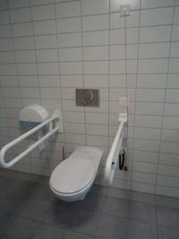 Behinderten-WC Toilette